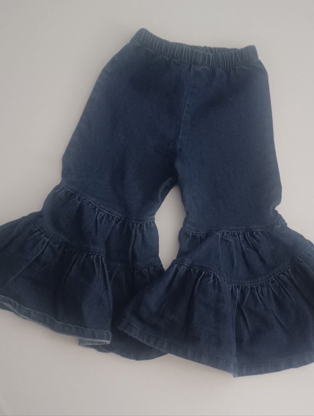 Jelly The Pug Ruffle Bottom Capris Girls Sz 6